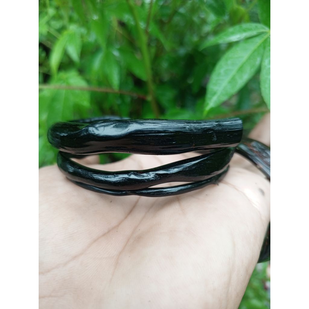 gelang akar bahar lilit tiga
