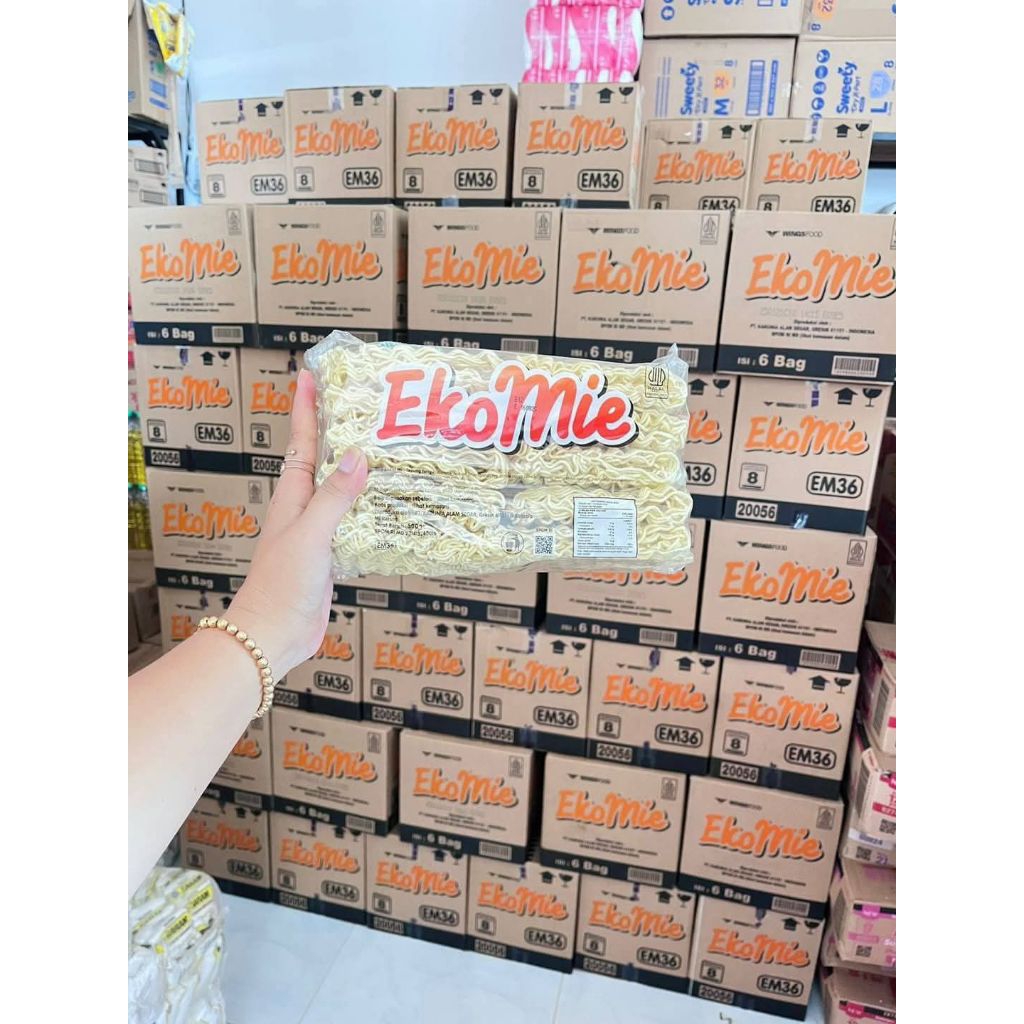 

Mie kering Ekomie 550 gr 1 pack/bungkus