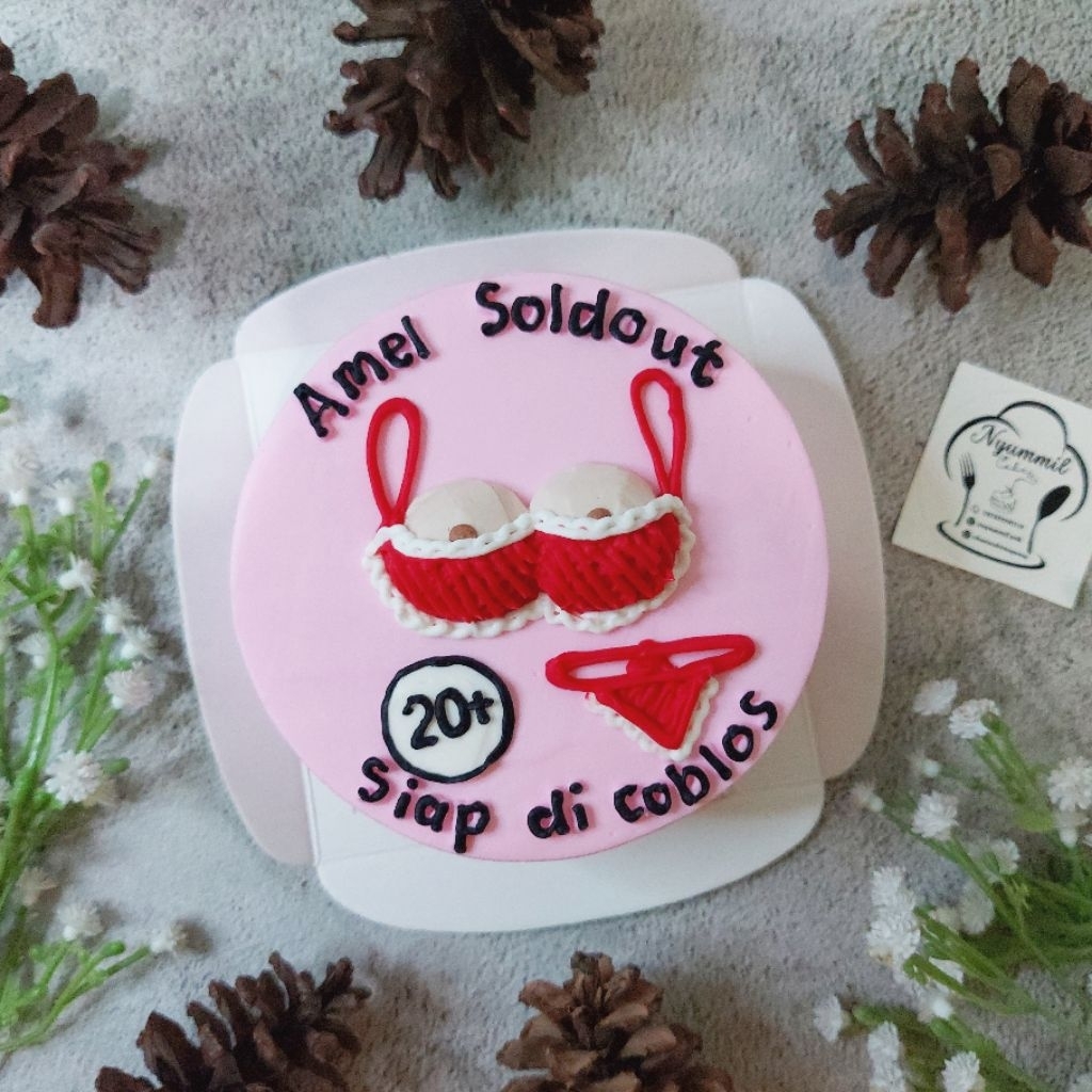

Kue Ulang Tahun Bridal Shower / Bride To Be Cake