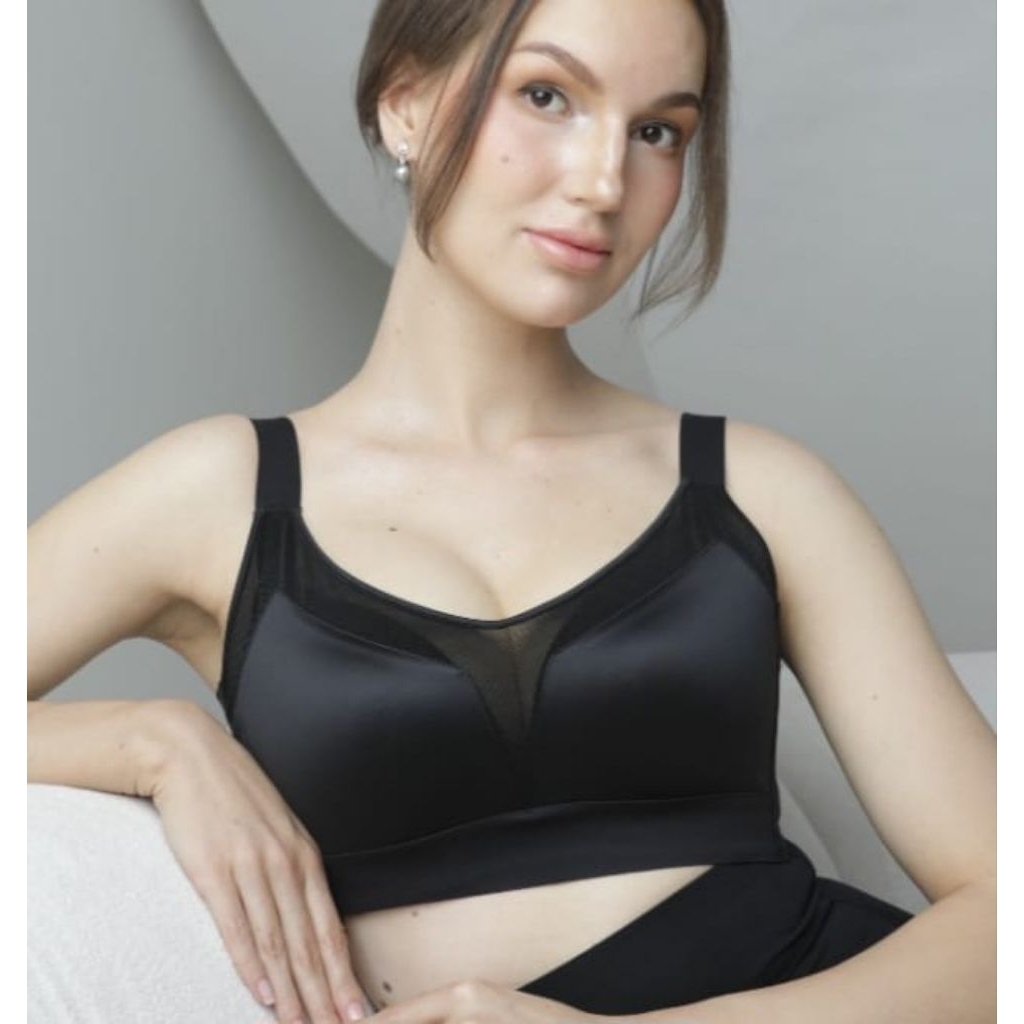 Fiori Bra MIRELLA Black Cup C | Bra Tanpa Kawat Busa Tipis | Kait 4 Tali Lebar Payudara Besar