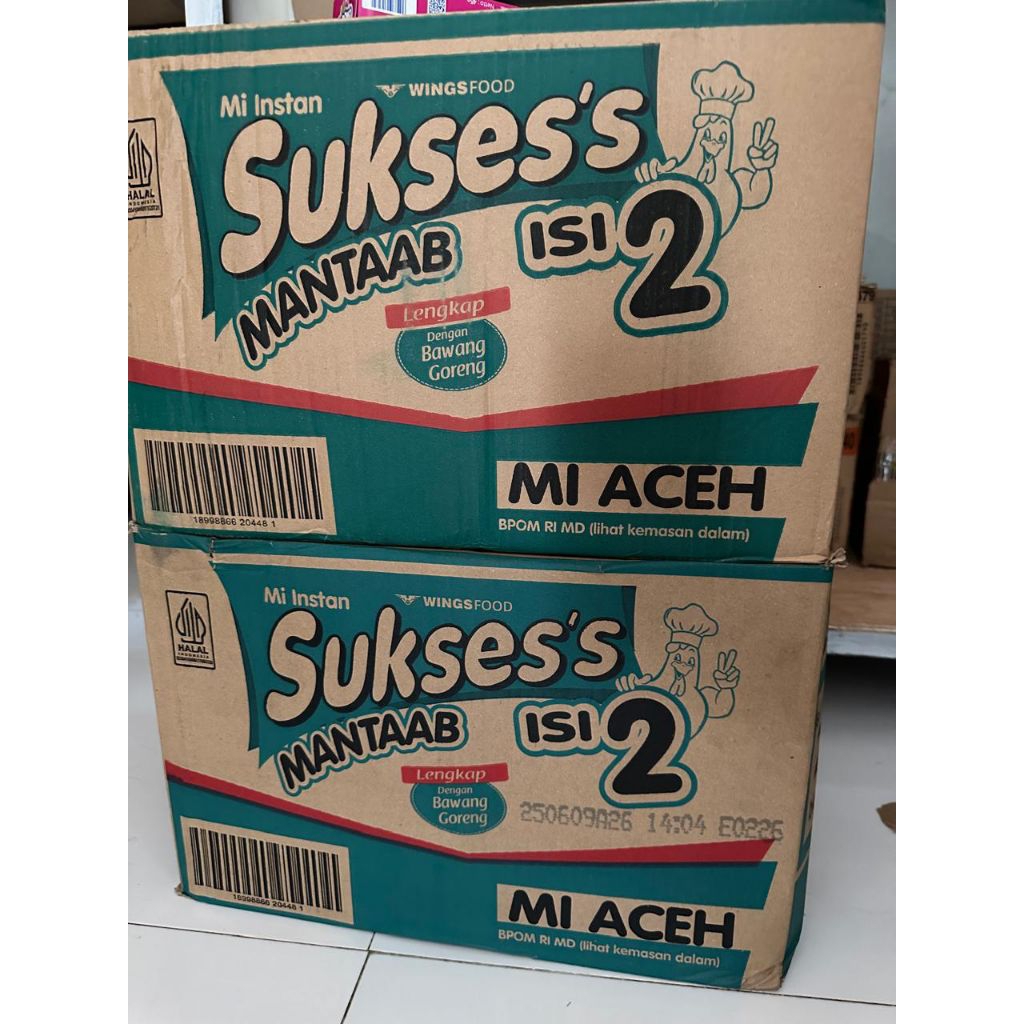 

1 dus SUKSES MIE ACEH TERBARU isi 24 pcs ( 2 x 24 x 140gr )
