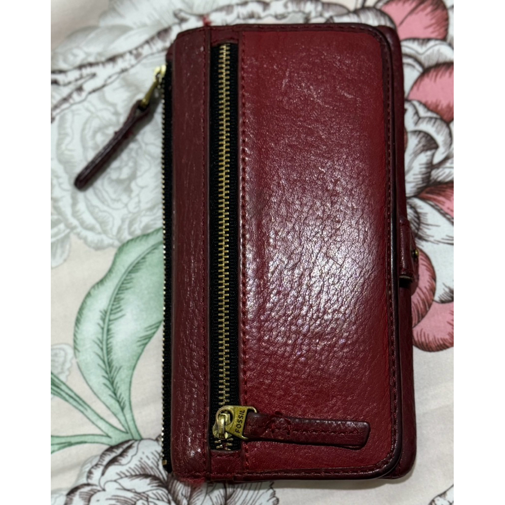 preloved dompet fossil