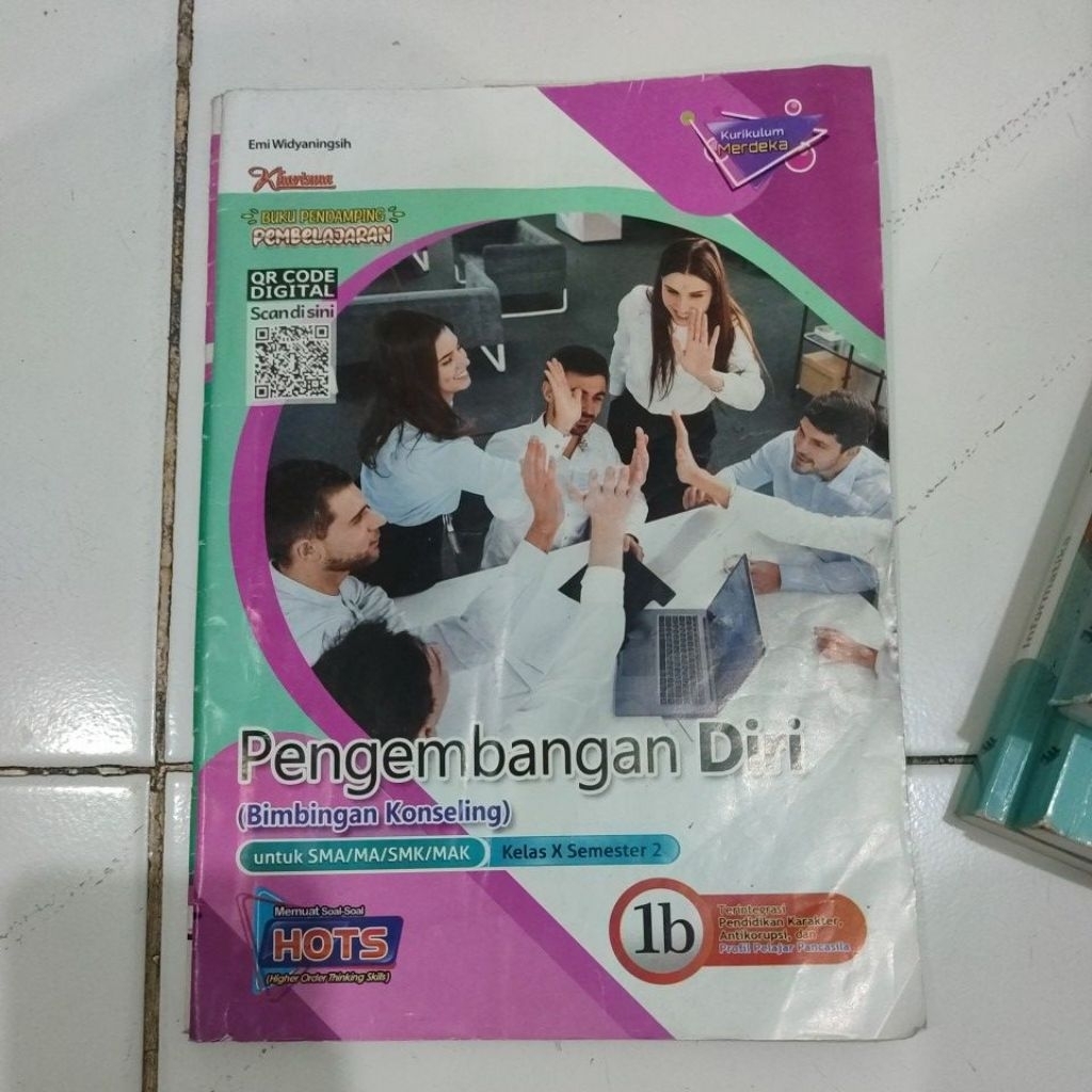 BUKU LKS  BK BIMBINGAN KONSELING/PENGEMBANGAN DIRI KELAS 10/X SMK SMA