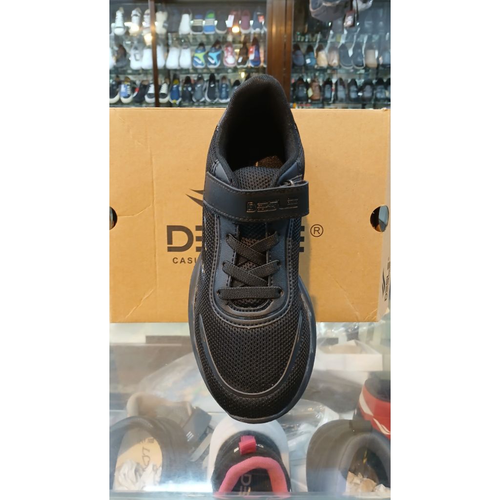 Sepatu sekolah anak desle