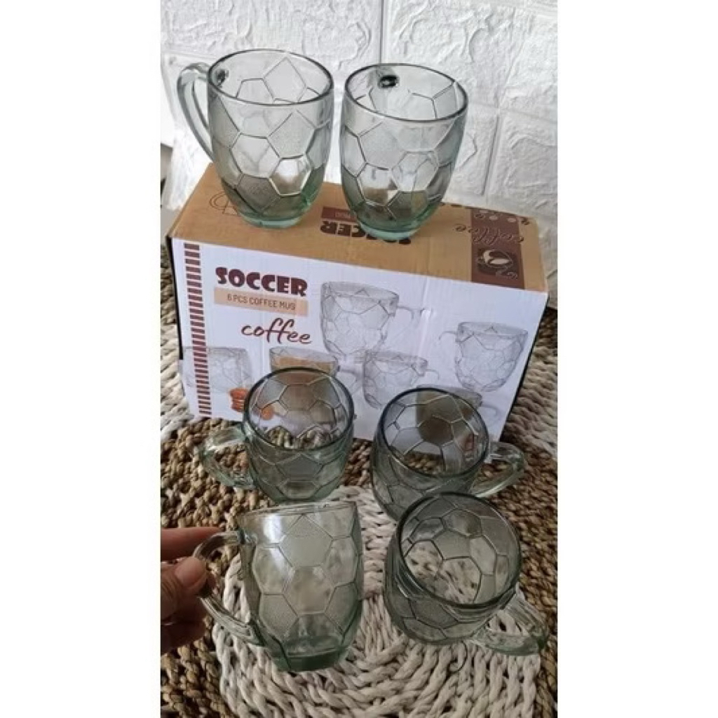 (JAMBI LANGSUNG KIRIM GELAS KOPI SOCCER 1 LUSIN 12 GELAS GELAS KACA MOTIF