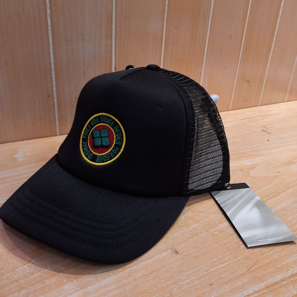 topi insight original