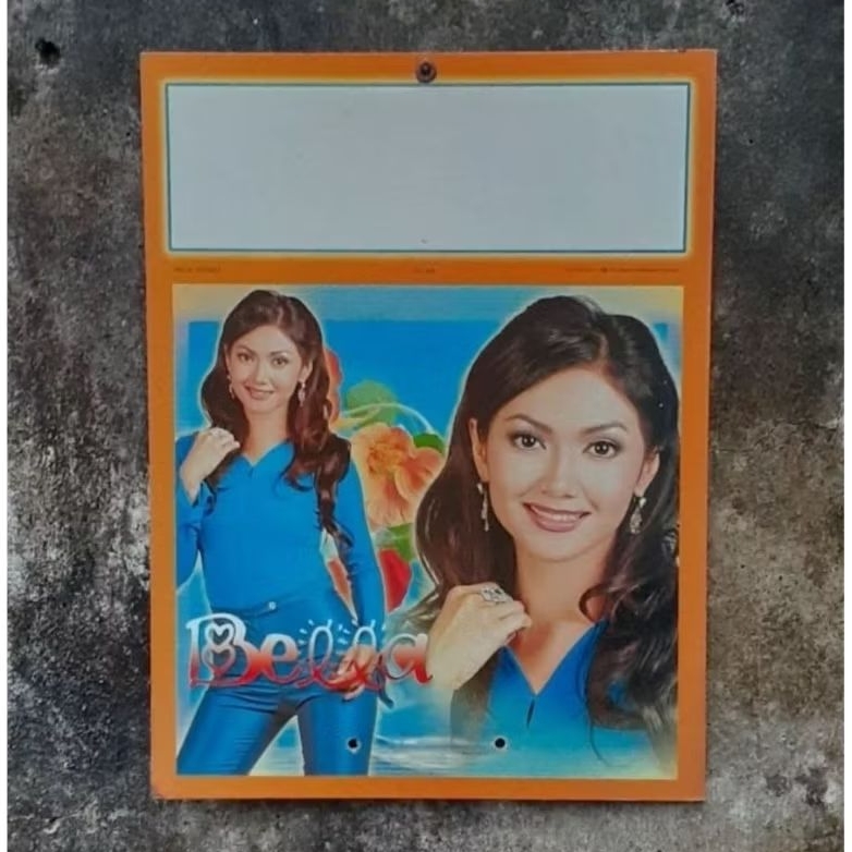 Pajangan Jadul Papan Hanger Kalender Gambar Artis BELLA SAPHIRA