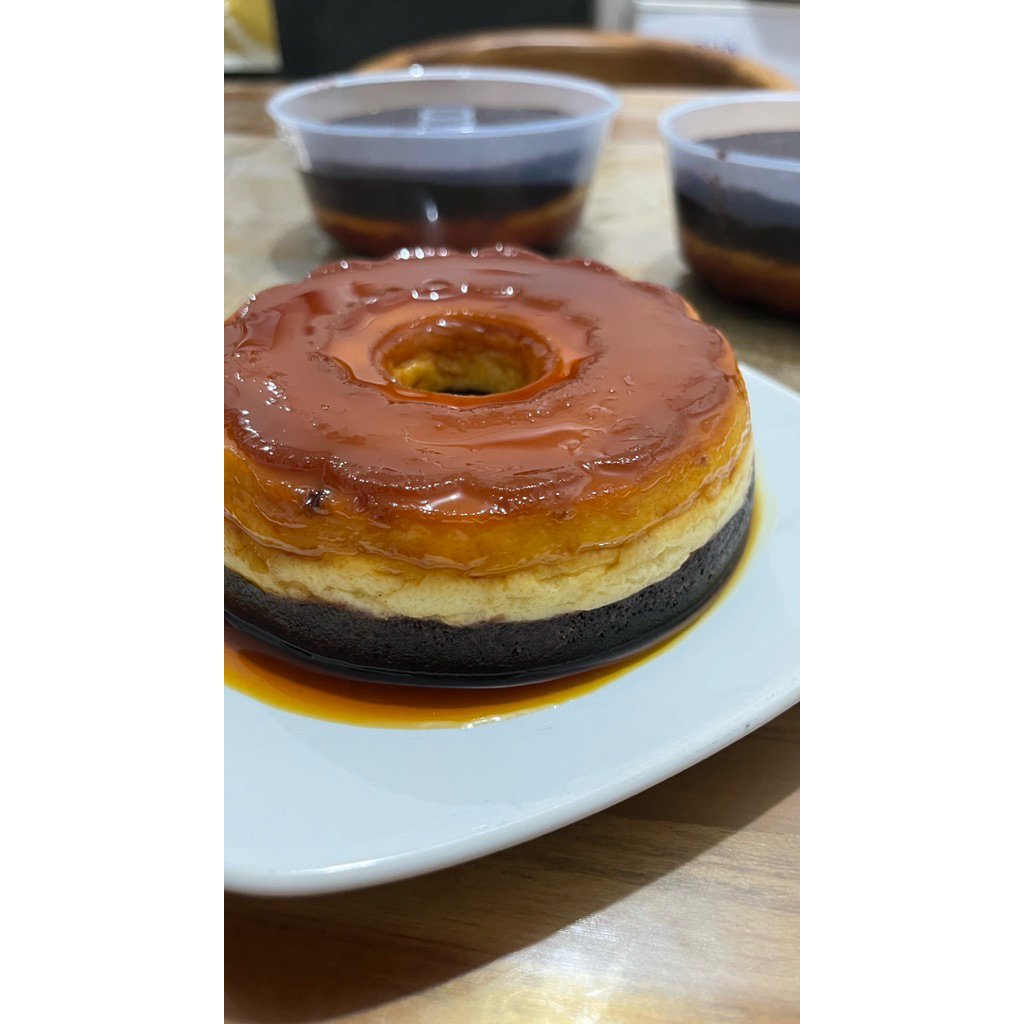 

Bolu Ketan Hitam Keju Karamel