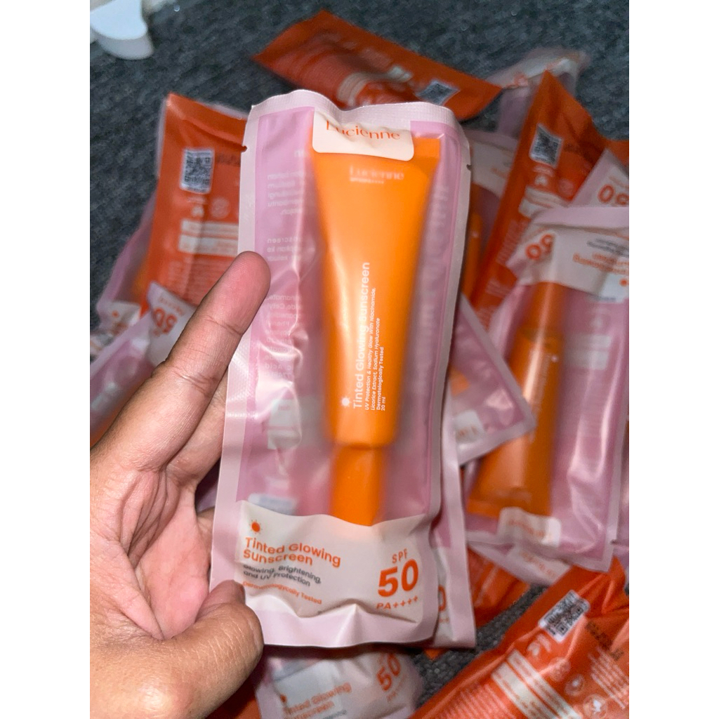 LUCIENNE TINTED GLOWING SUNSCREEN (NEW PACAKING) & Travel Size