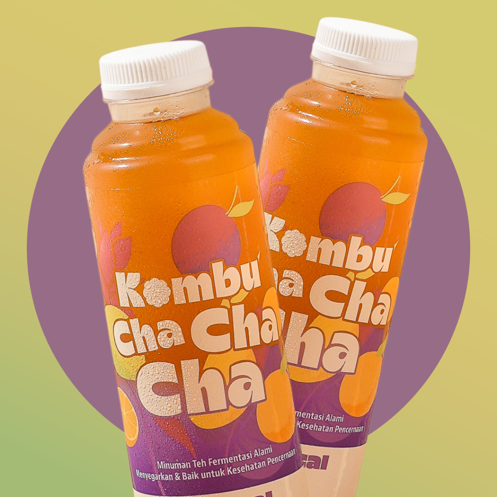 

Kombucha Tropical dari KombuChaChaCha. Minuman Segar Fermentasi Rasa Nanas Markisa Mangga, Kaya Probiotik.