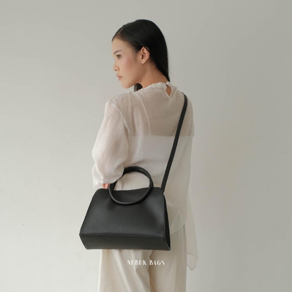 Nubuk Bags - Soi Sling Bag Medium - Tas Selempang Wanita Kulit Fit Tablet 11 Inch