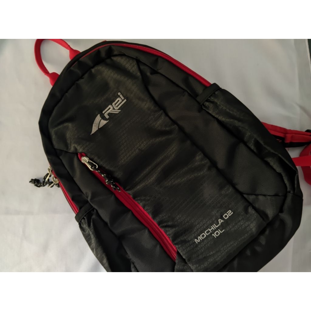 Daypack arei mochila 10l