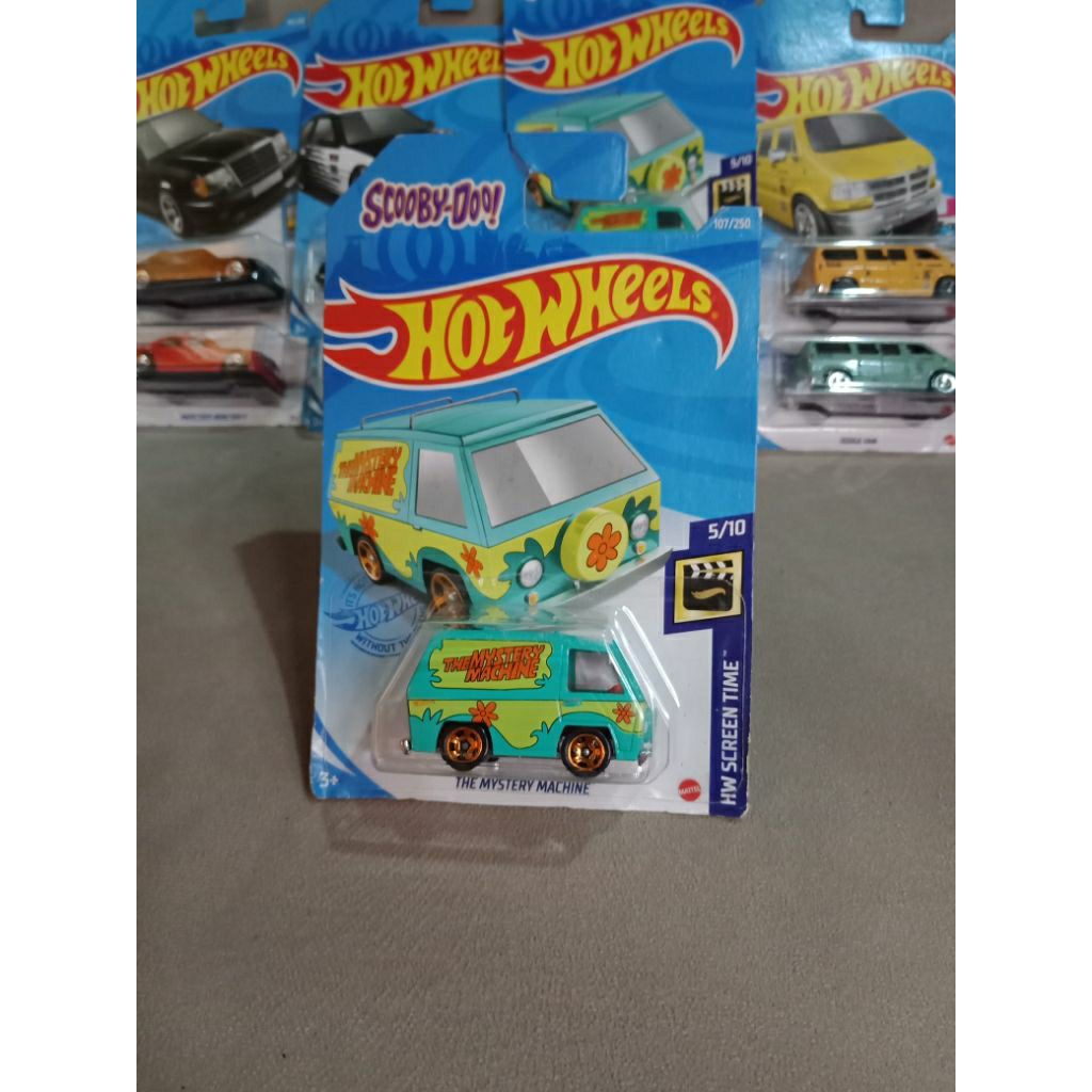 Hot wheels THE MYSTERY MACHINE