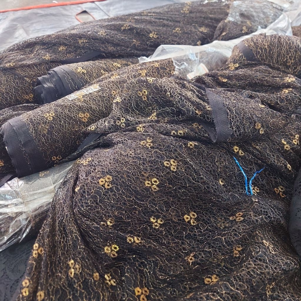 kain brokat premium  - kain brokat stretch  -  kain brokat luxury  - kain brokat premium ( hitam )