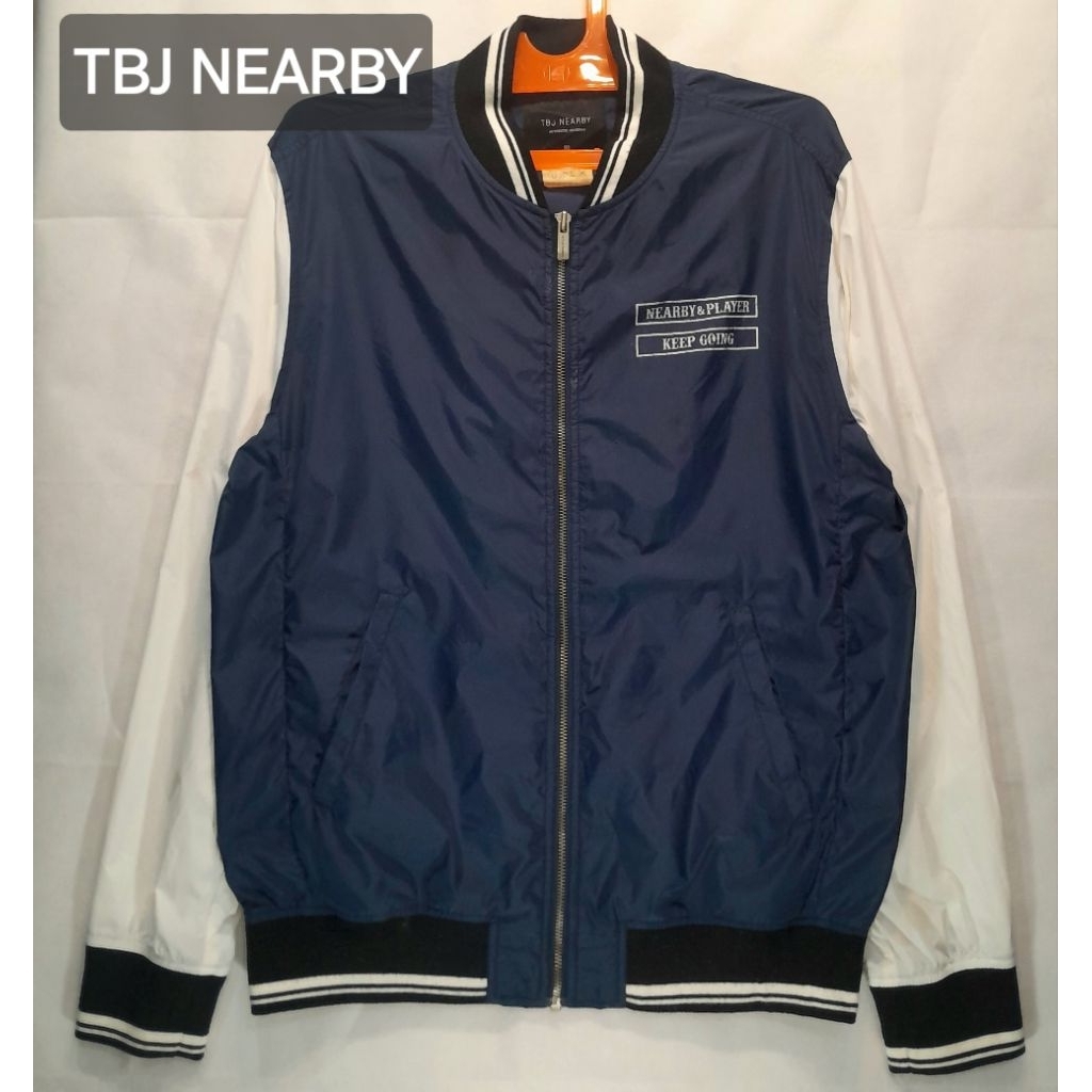 Jaket Varsity TBJ NEARBY Cocok untuk kegiatan indoor Size L Tag 100