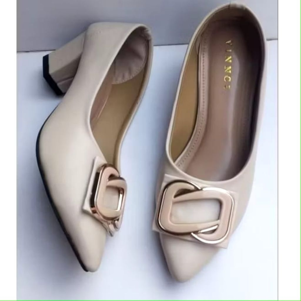 sepatu kerja / kantor  wanita