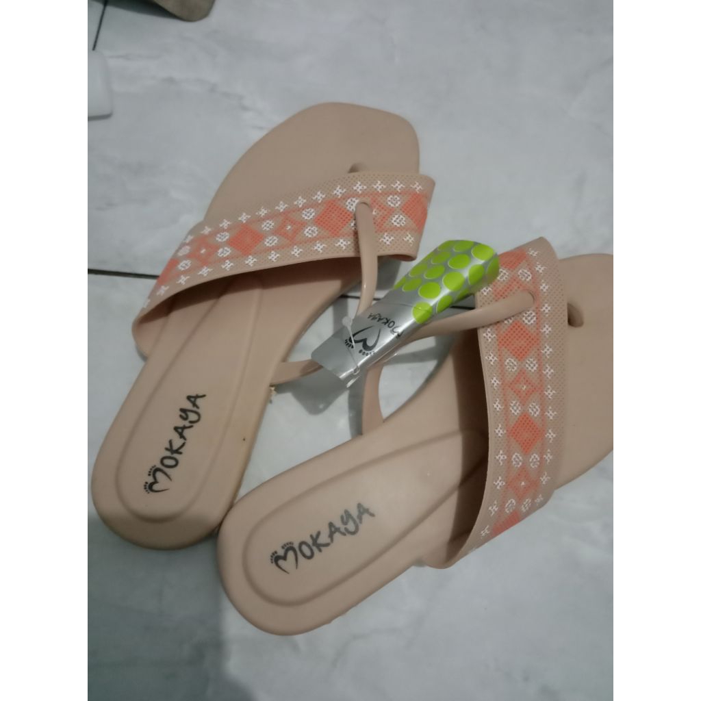 mokaya sandal jepit cuci gudang