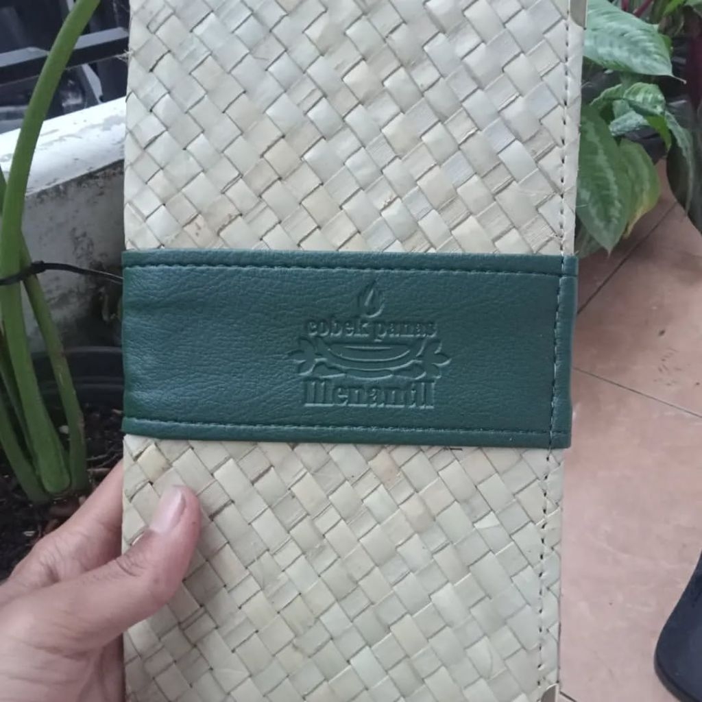 

Bill holder Custom samak