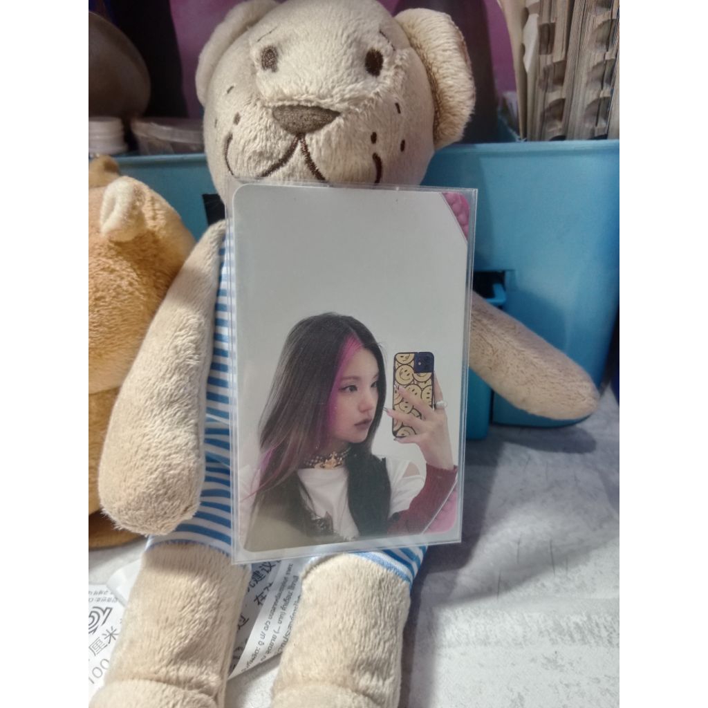 PHOTOCARD OFFICIAL ITZY / YEJI MIRROR SELFIE / YEJI ITZY CRAZY IN LOVE