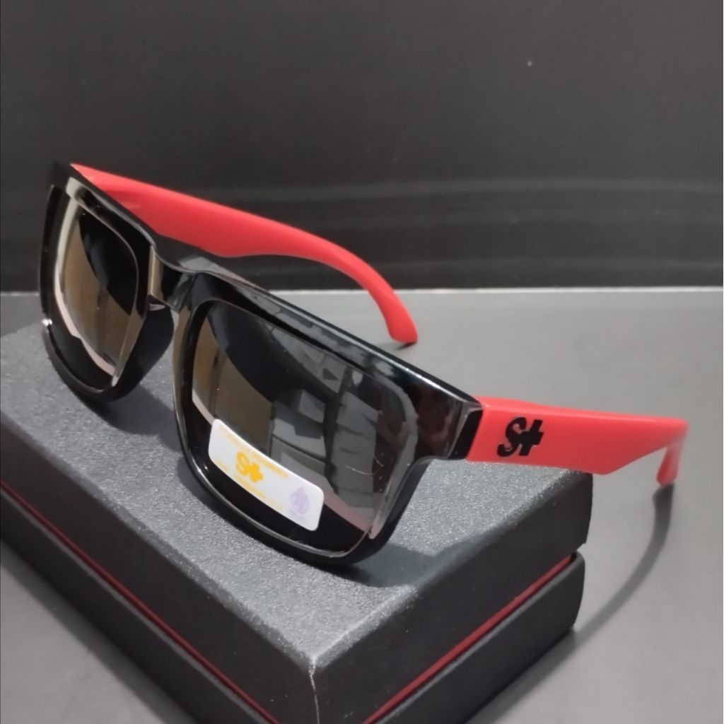 kacamata s+ pria gagang warna akfititas oudtoor  tampil keren