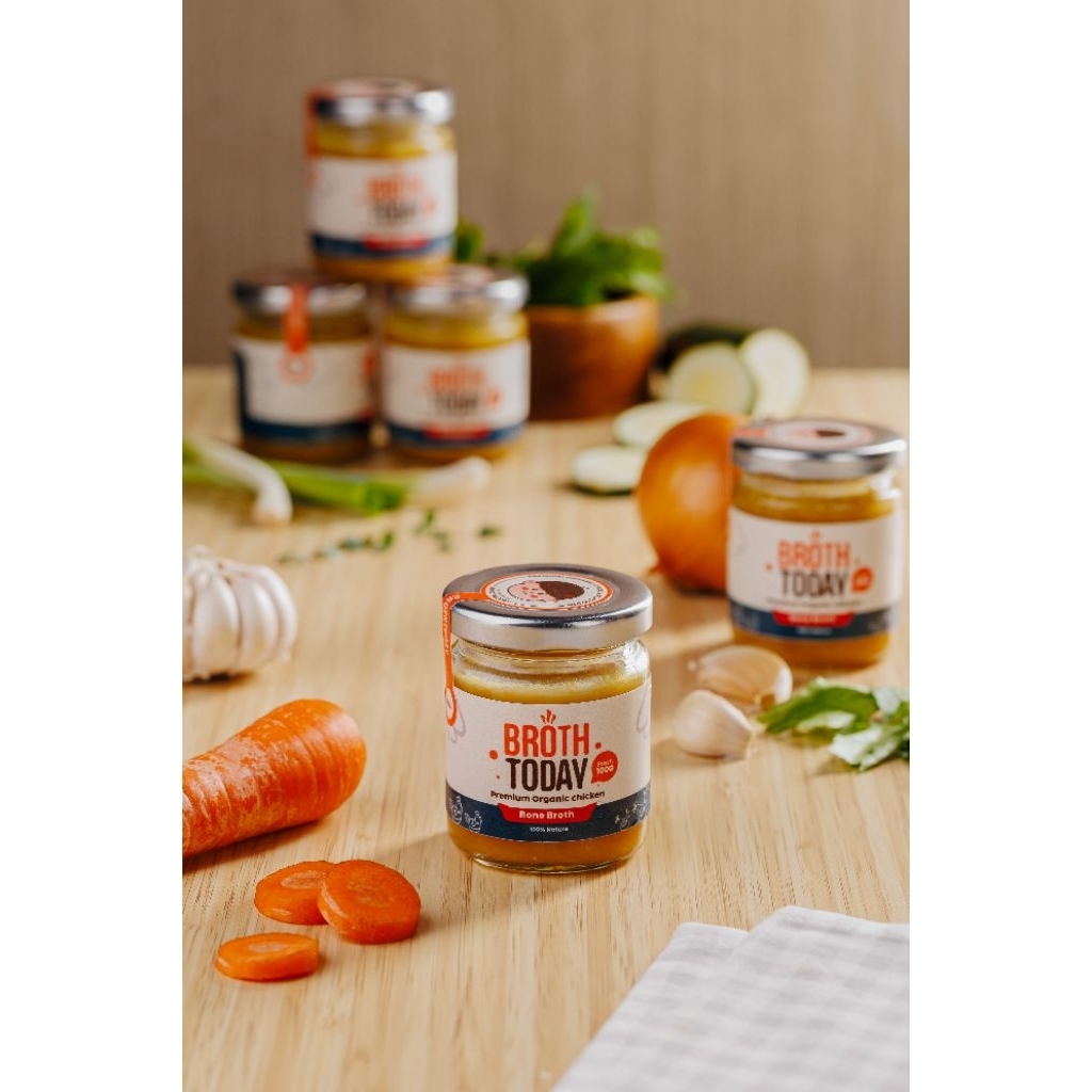 

100% PREMIUM ORGANIC CHICKEN BONE BROTH