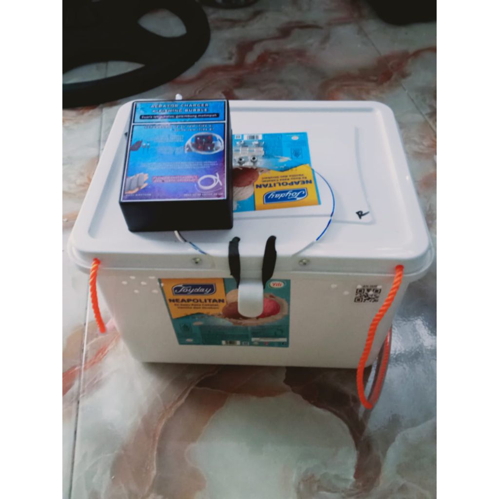 PAKET HEMAT AERATOR CHARGER SUARA HALUS+ BONUS BOX UDANG HIDUP KAPASITAS 8 LITER AERATOR CHARGER SUA