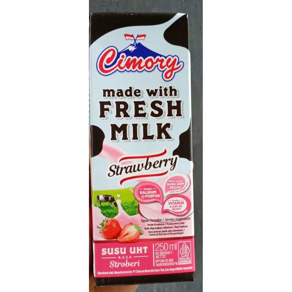 

Cimory Fresh Milk Susu UHT Stroberi Strawberry 250 ml