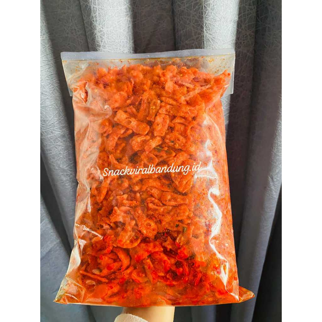 

seblak kerupuk ikan 1kg pedas daun jeruk