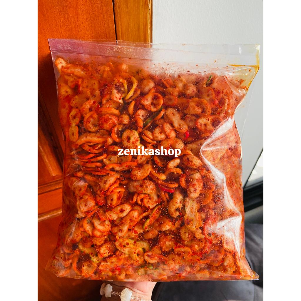 

seblak kerupuk delapan/angka delapan 1kg pedas daun jeruk