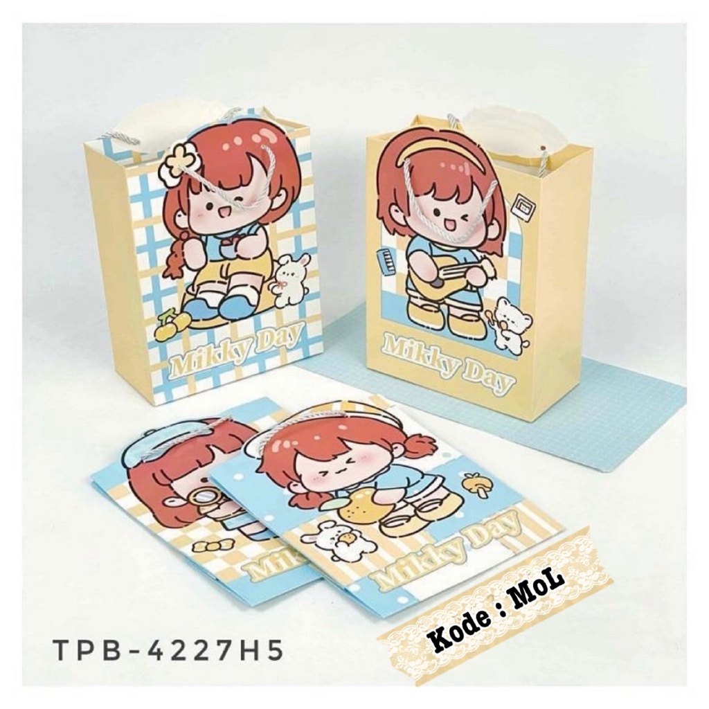 

bag paper bag gift bag goodie bag kado tas kertas kado sedang MOL tinggi tas kado kertas premium