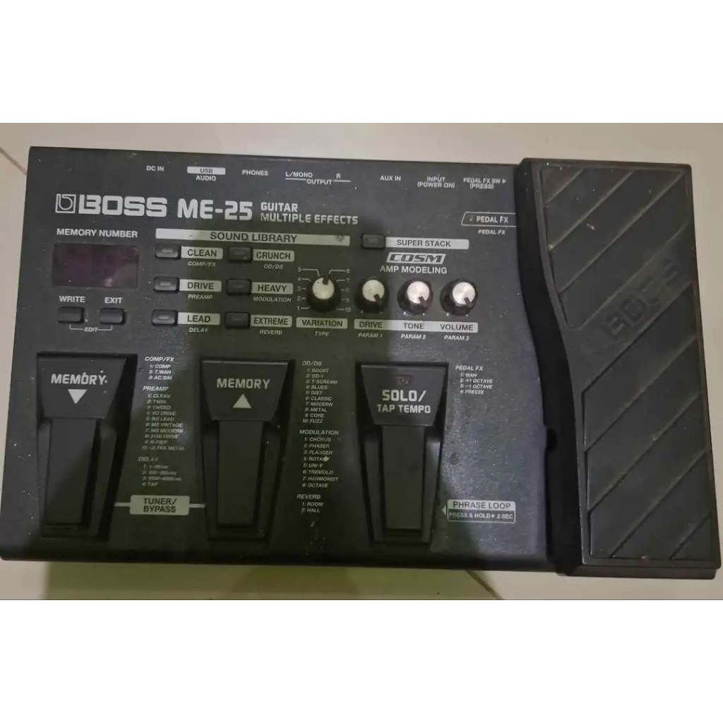 Efek gitar boss me 25