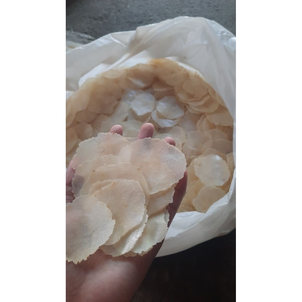 

Emping Melinjo Asli Kebumen Berat 2 KG/Emping Mlinjo/Emping Tipis