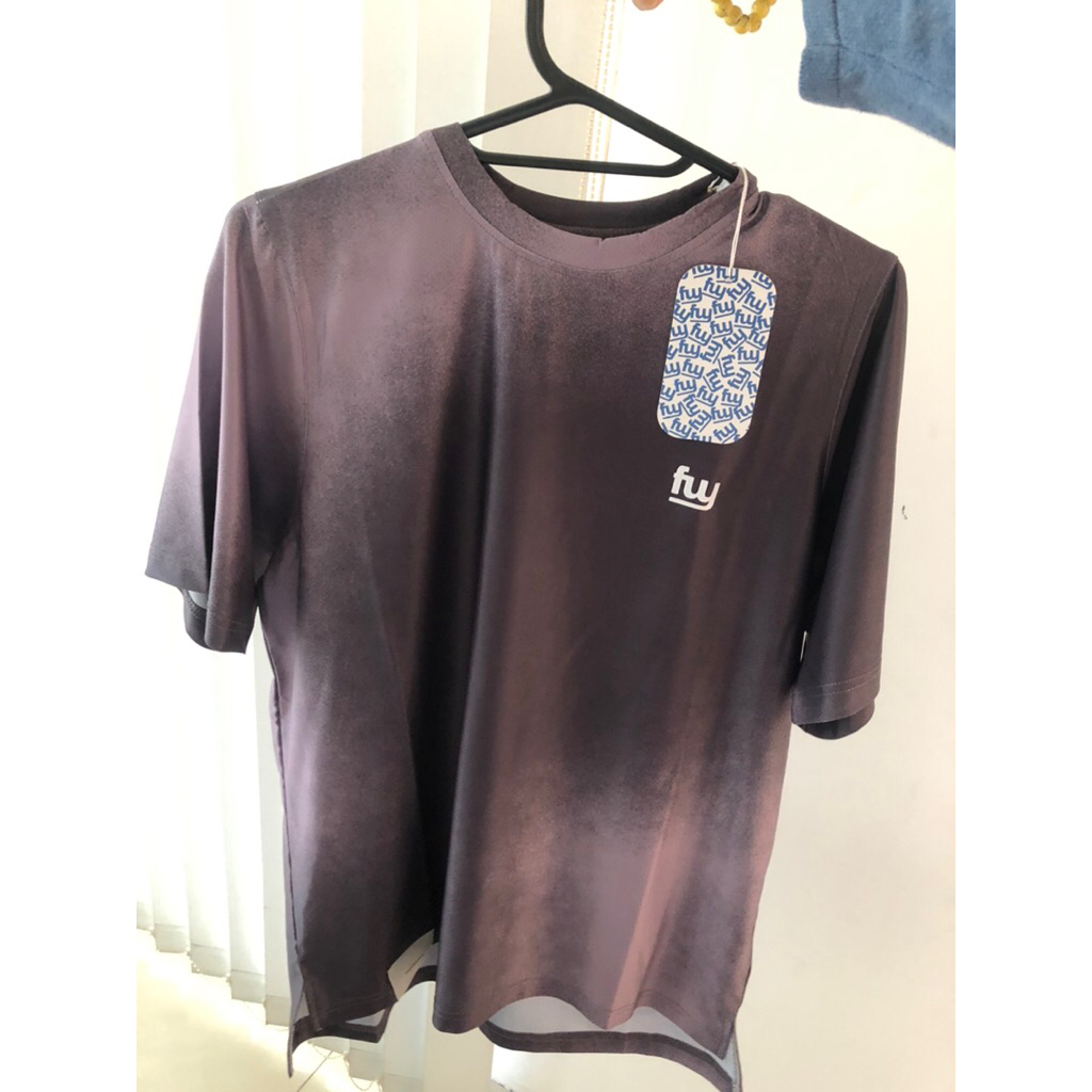 preloved per pcs jersey unisex fieldway (m) & pocari 2xu (xs)