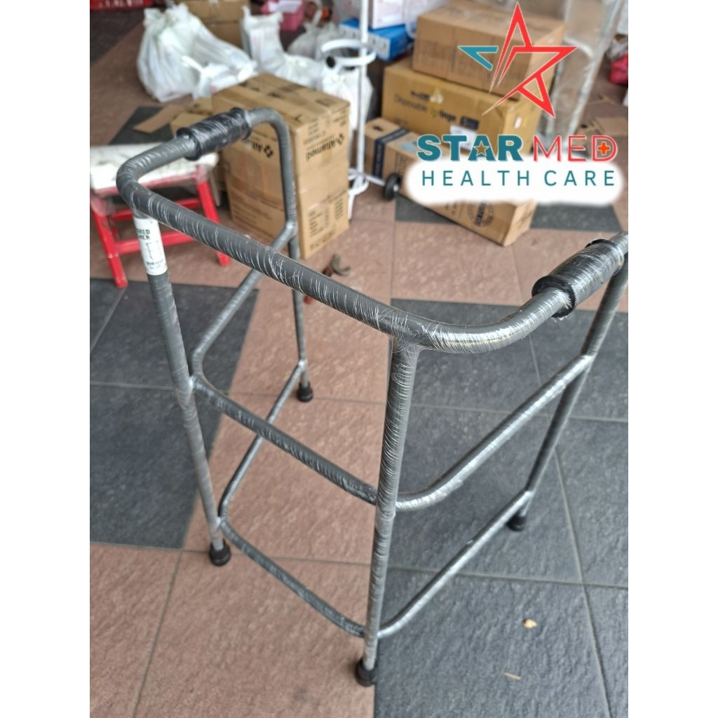 Walker Alat Bantu Jalan lansia dewasa / Tongkat Bantu Jalan / Walker Beban 100kg