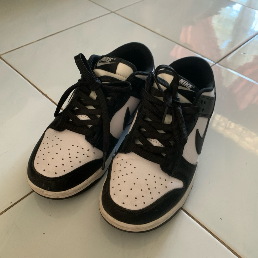 preloved nike dunk panda black white low