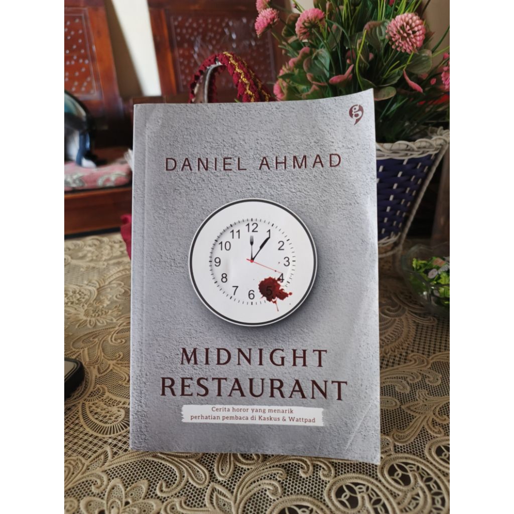[NOVEL PRELOVED] Midnight Restaurant