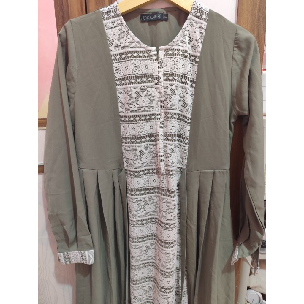 preloved dress evolvere