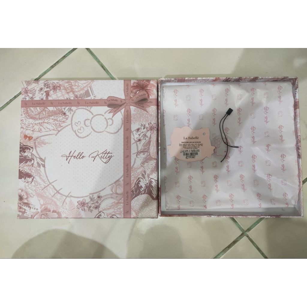 

BOX / KOTAK KOSONG LA SABELLE