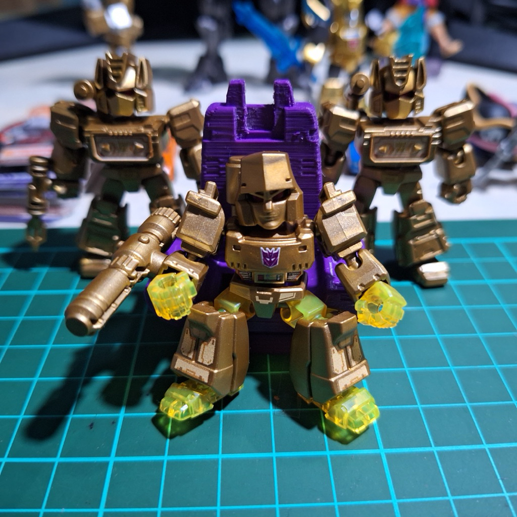 Throne Of Megatron / kursi miniatur megatron