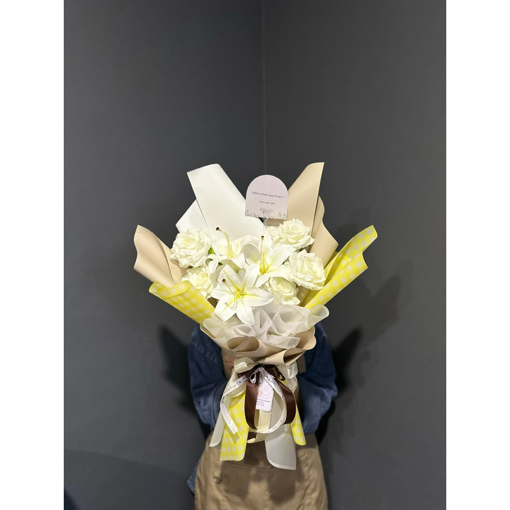 Artificial lily rose flower bouquet