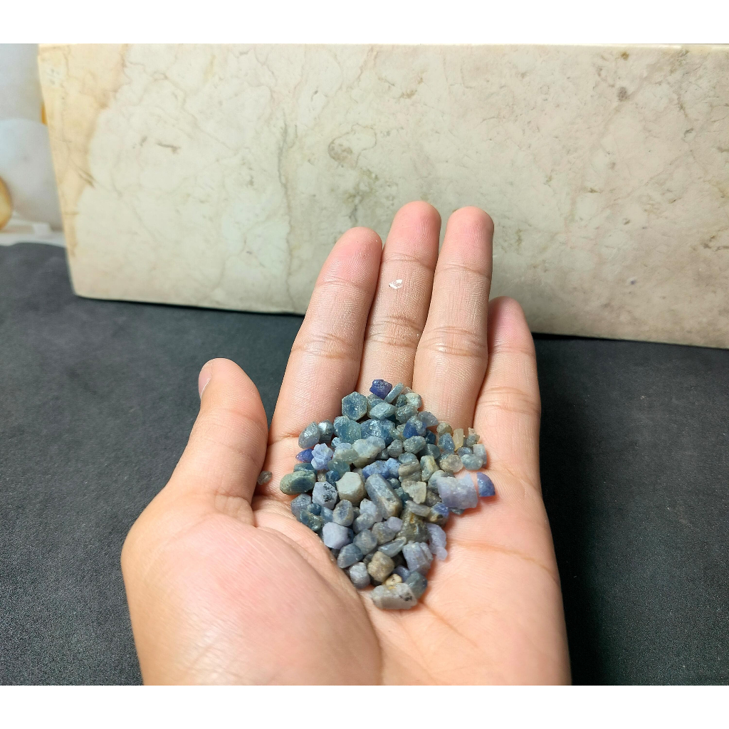 Natural Blue Sapphire rough (5)