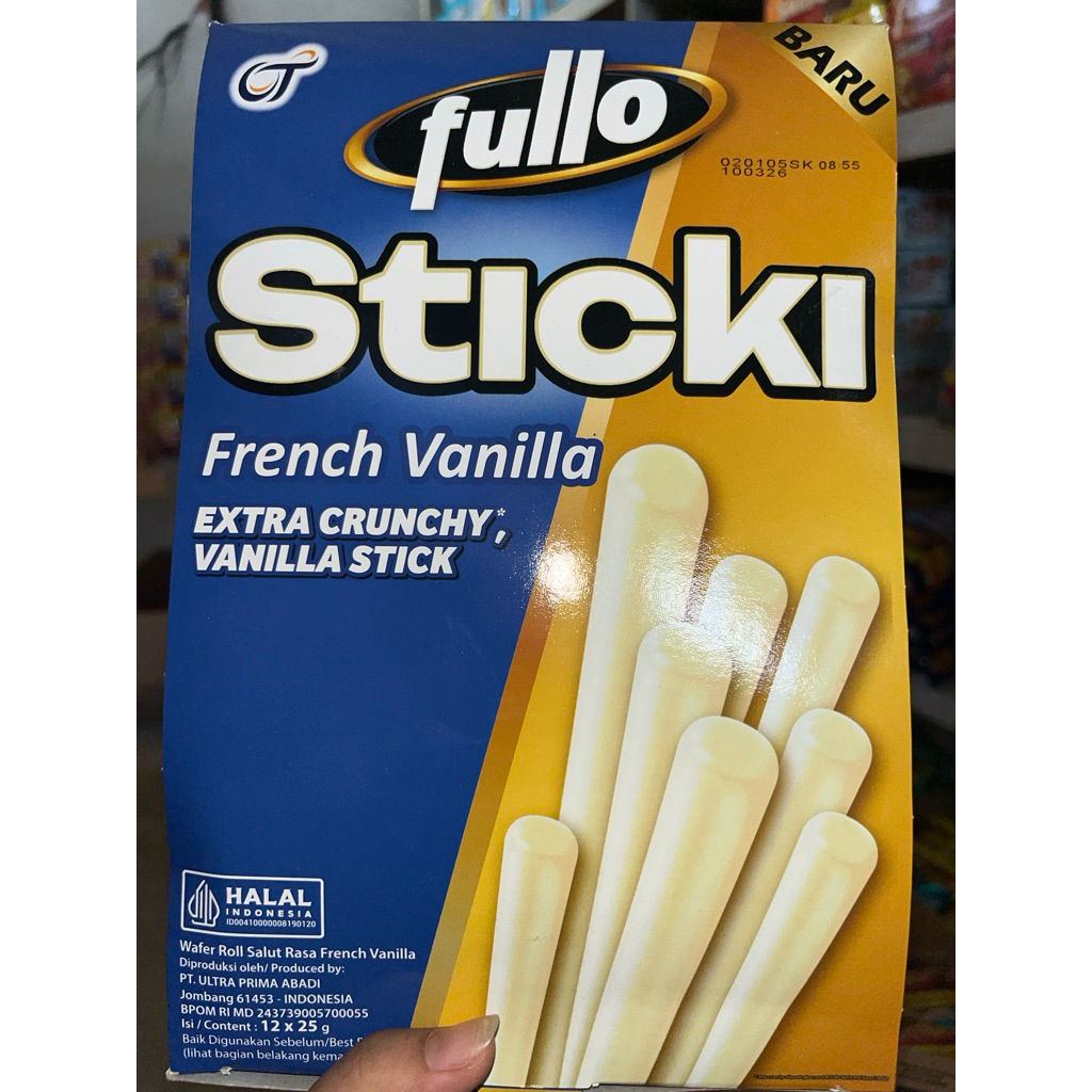 

FULLO STICKI French Vanilla Wafer Roll Salut Rasa French Vanilla&coklat isi 12pcs per kotak
