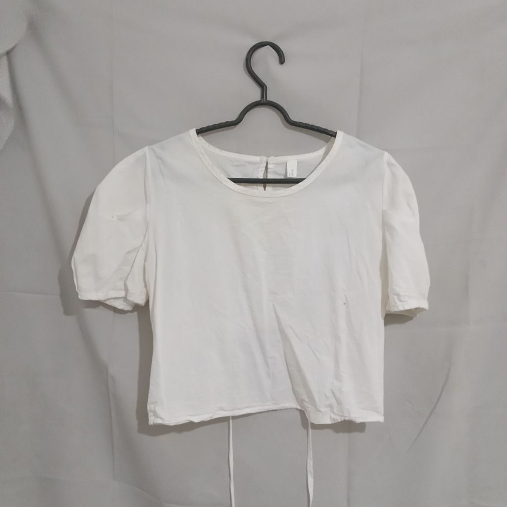 Thrift•Crop top putih/baju crop top korean style/preloved crop top/crop top tali/thrift atasan cewe