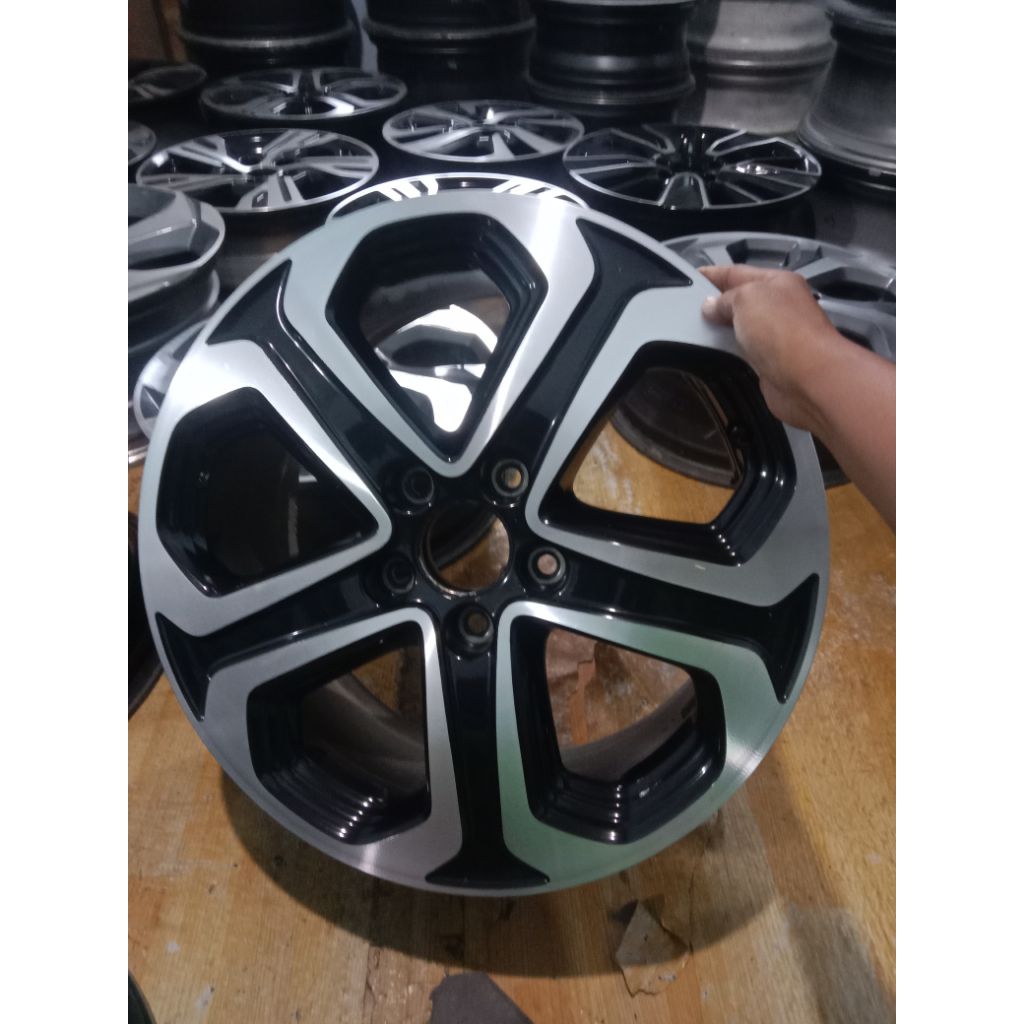 velg serep HRV Prestige ring 17 pcd 5*114