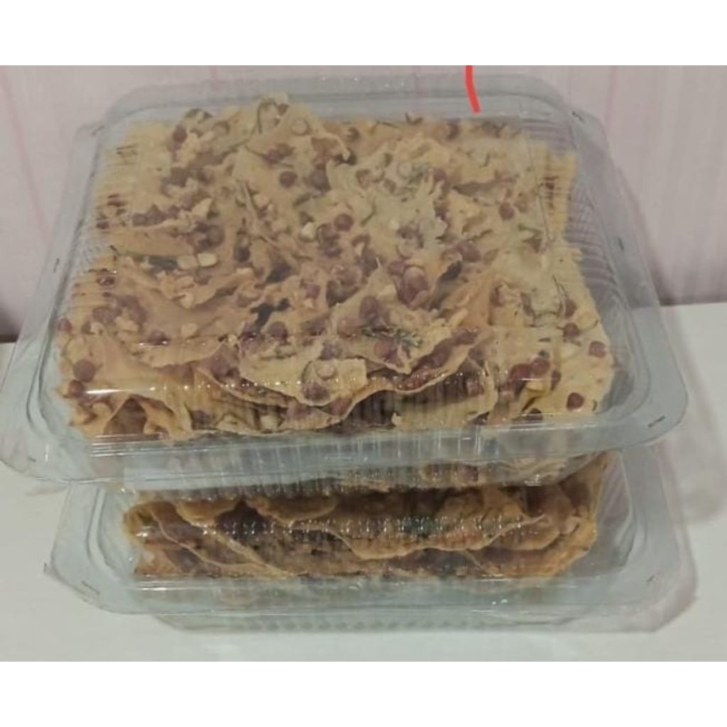 

peyek kacang 500gram/ kurang lebih sengah kilo