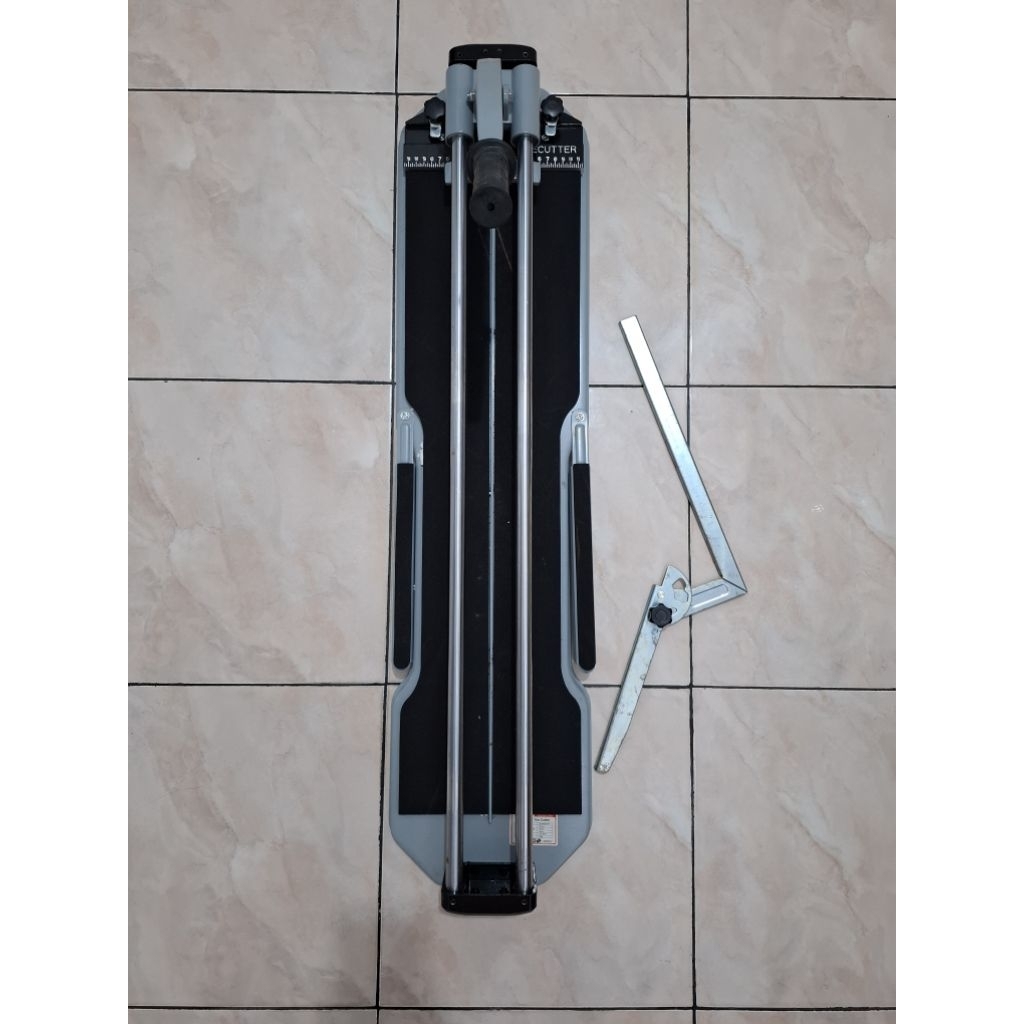 alat pemotong Granit Ukuran Max 80 x 80 Cm