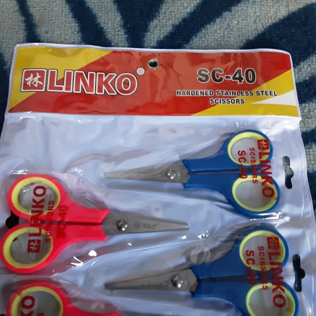 

(1 lusin) Gunting kecil warna renteng linko sc-40 isi 12 pcs