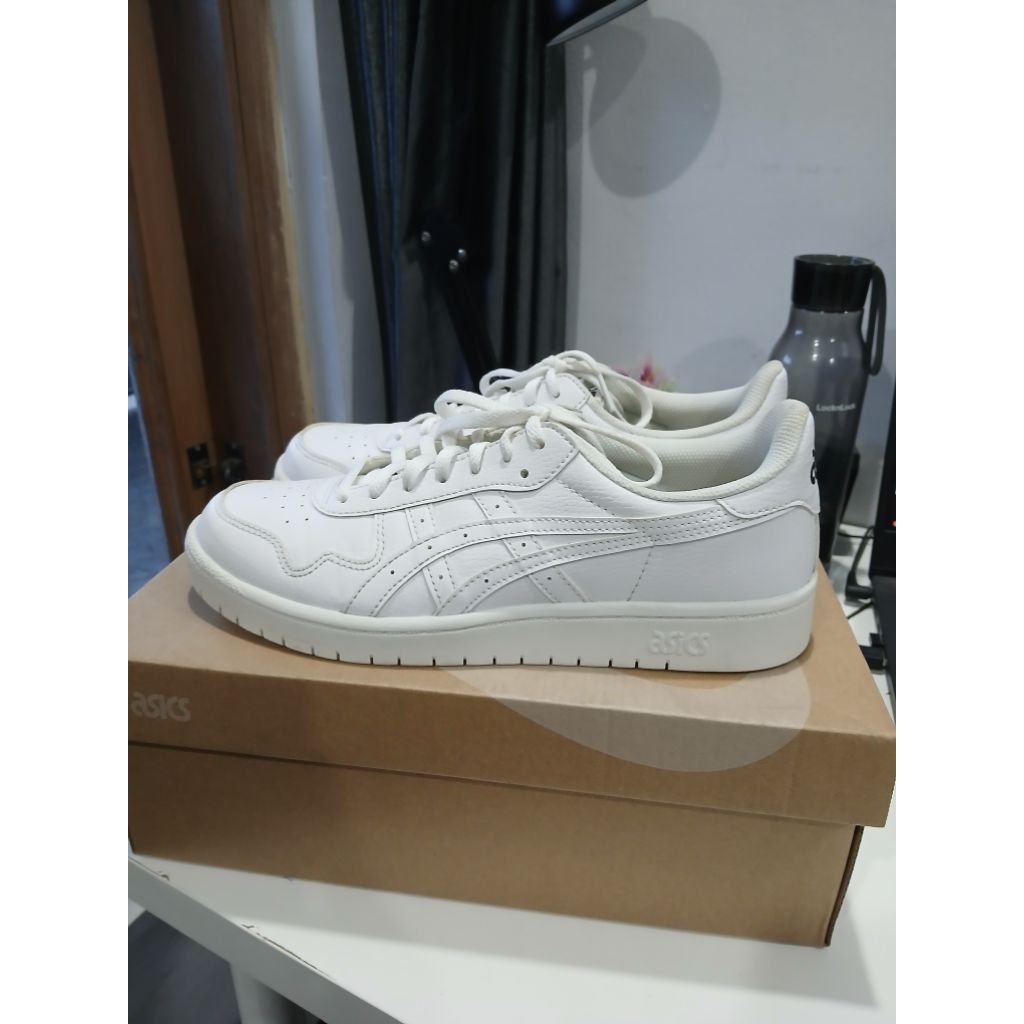 Sepatu bekas Asics japan s putih