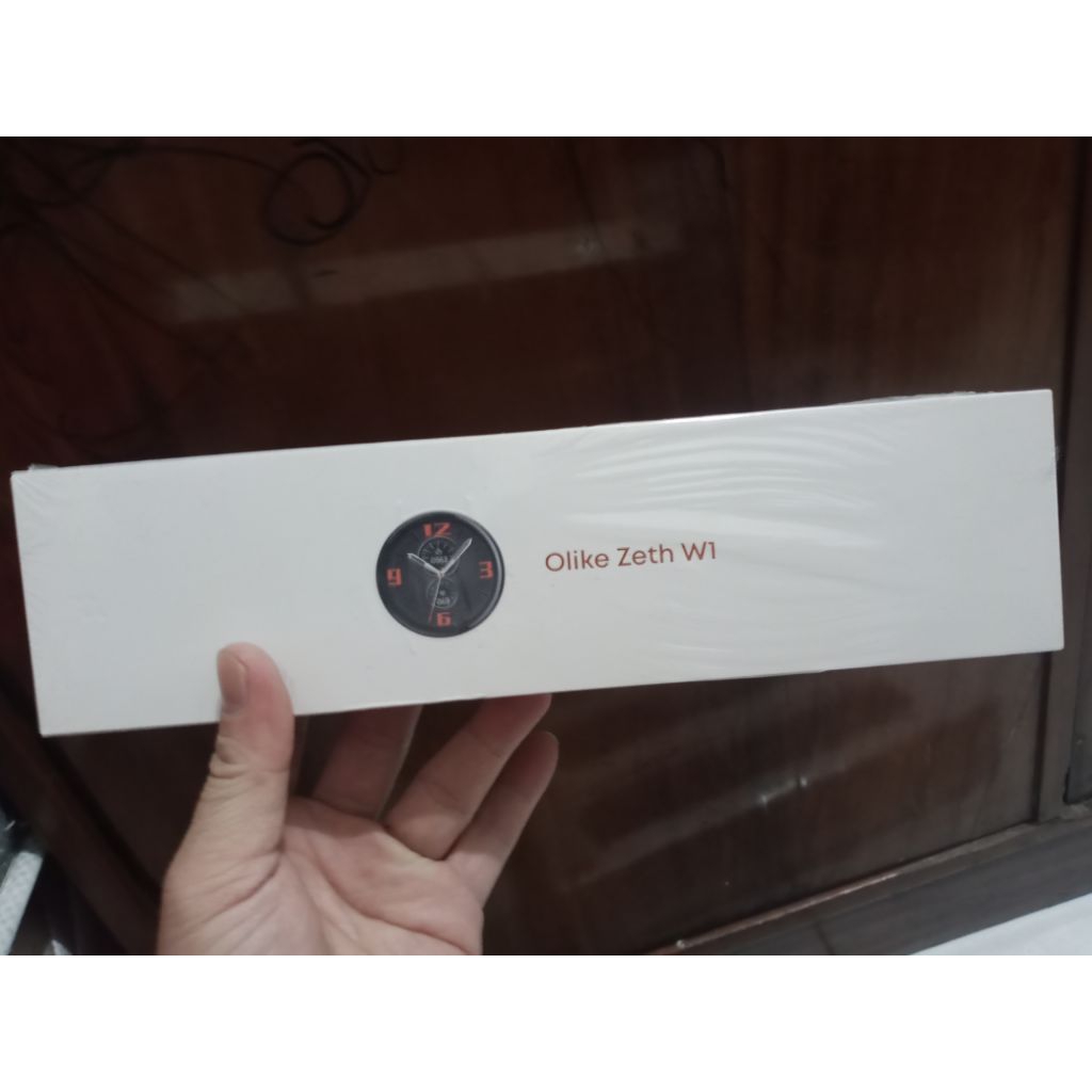 Smartwatch Olike Zeth W1 kondisi baru Masih segel murah