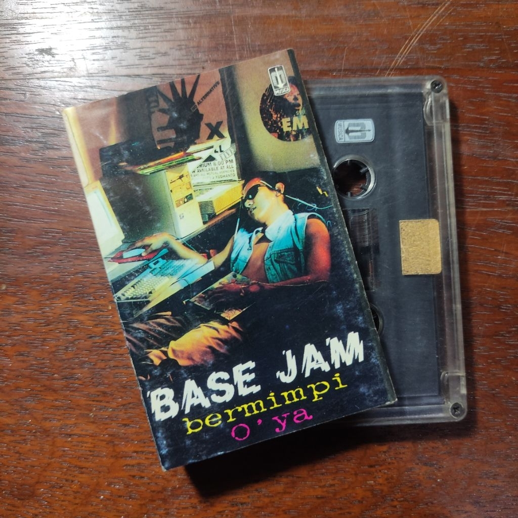 Kaset Pita Base Jam Bermimpi O'ya